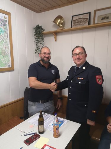 KBM Mike Kühnel gratuliert zur Wahl zum 1. Komandant